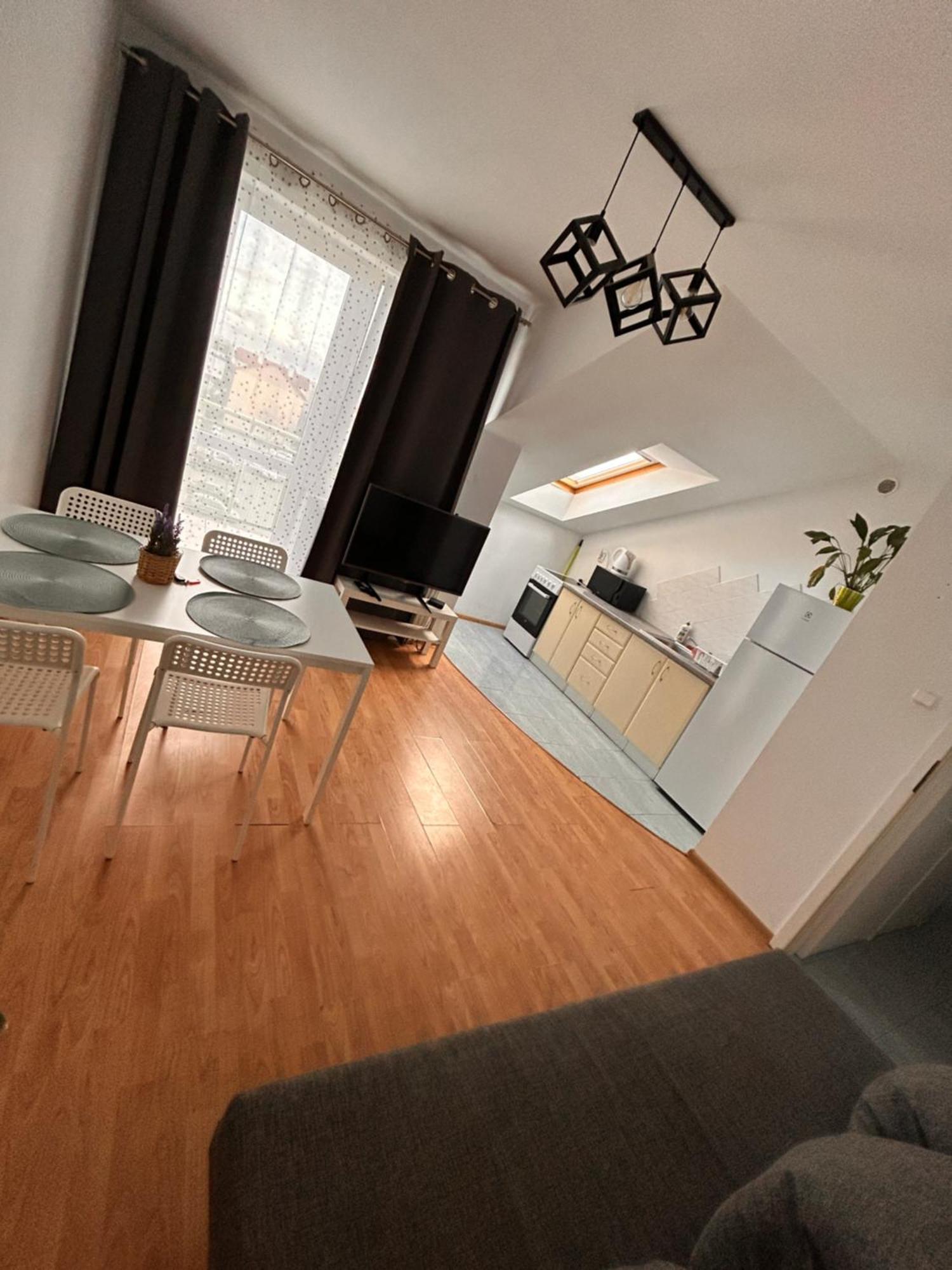 Apartament Sloneczny 7 オポーレ エクステリア 写真